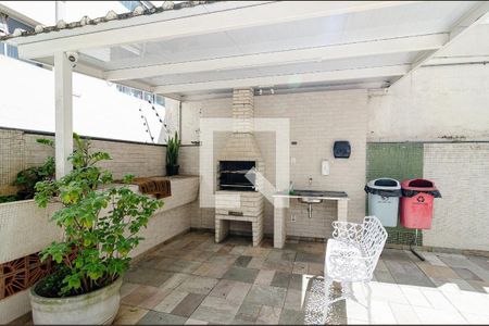 Apartamento à venda com 72m², 2 quartos e 2 vagas Apartamento à venda com 72m², 2 quartos e 2 vagasÁrea comum - Churrasqueira