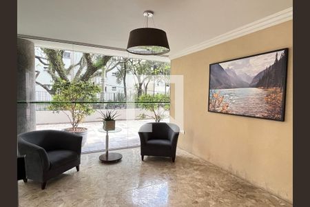 Apartamento à venda com 72m², 2 quartos e 2 vagasHall social