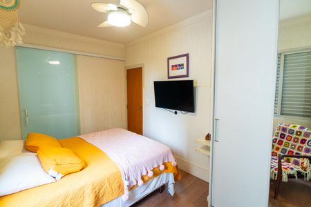 Apartamento à venda com 72m², 2 quartos e 2 vagas Apartamento à venda com 72m², 2 quartos e 2 vagasSuite