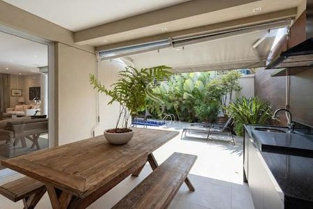 Casa à venda com 3 quartos, 441m² em Morumbi, São Paulo