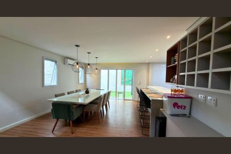 Casa à venda com 3 quartos, 187m² em Suru, Barueri