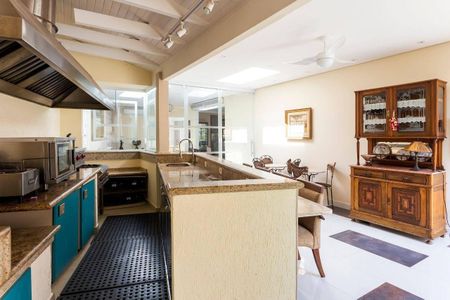 Casa à venda com 935m², 6 quartos e 8 vagas