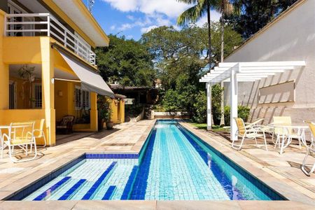 Casa à venda com 935m², 6 quartos e 8 vagas