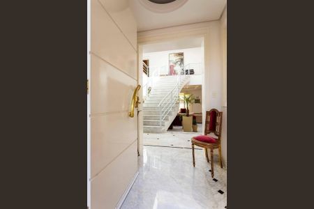 Casa à venda com 935m², 6 quartos e 8 vagas