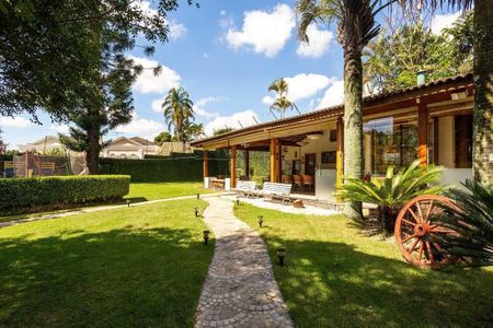Casa à venda com 935m², 6 quartos e 8 vagas