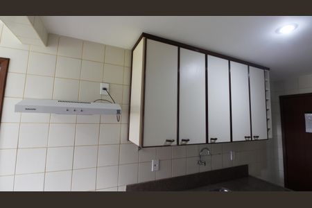Apartamento para alugar com 147m², 4 quartos e 2 vagasCozinha