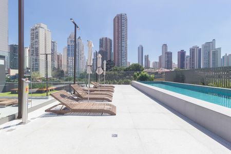 Studio para alugar com 26m², 1 quarto e sem vagaPiscina