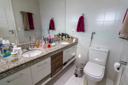 Apartamento à venda com 235m², 4 quartos e 2 vagas