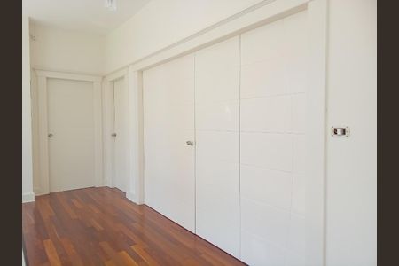 Casa de condomínio para alugar com 400m², 4 quartos e sem vaga
