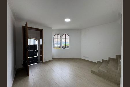 Casa à venda com 100m², 2 quartos e 1 vaga