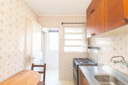 Cozinha de apartamento para alugar com 3 quartos, 50m² em Petrópolis, Porto Alegre