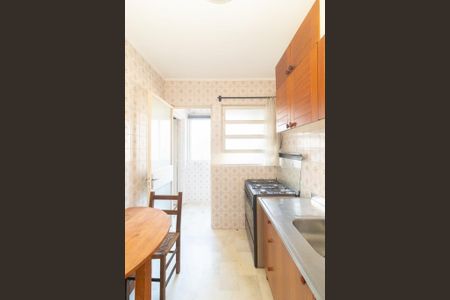 Cozinha de apartamento para alugar com 3 quartos, 50m² em Petrópolis, Porto Alegre