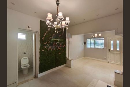 Casa à venda com 5 quartos, 320m² em Água Rasa, São Paulo