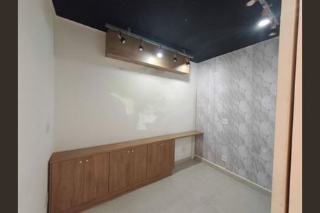 Casa à venda com 5 quartos, 320m² em Água Rasa, São Paulo