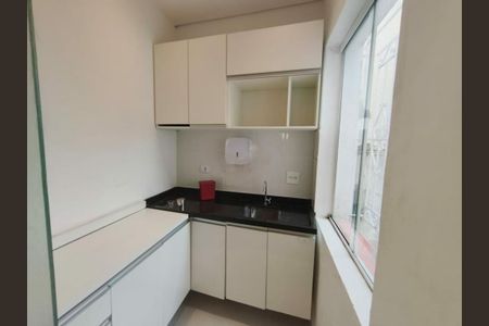 Casa à venda com 5 quartos, 320m² em Água Rasa, São Paulo