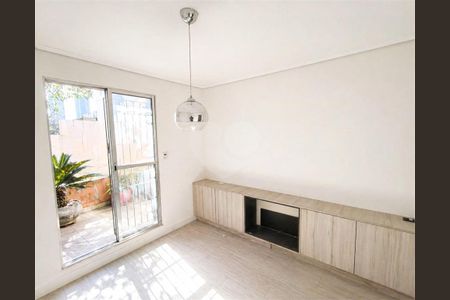 Casa à venda com 2 quartos, 70m² em Chácara Santo Antônio (Zona Sul), São Paulo