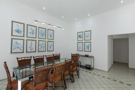 Apartamento para alugar com 147m², 3 quartos e 3 vagas Apartamento para alugar com 147m², 3 quartos e 3 vagasÁrea Comum - Salão de Festas