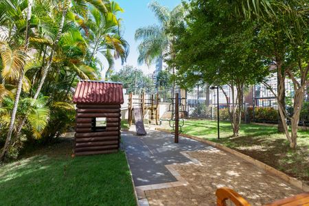 Apartamento para alugar com 147m², 3 quartos e 3 vagas Apartamento para alugar com 147m², 3 quartos e 3 vagasÁrea Comum - Playground