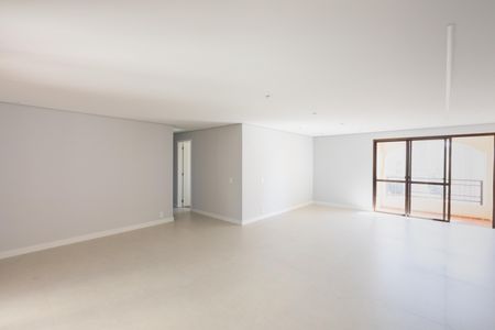Apartamento para alugar com 147m², 3 quartos e 3 vagas Apartamento para alugar com 147m², 3 quartos e 3 vagasSala