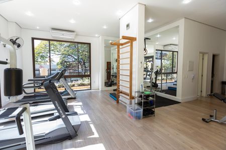 Apartamento para alugar com 147m², 3 quartos e 3 vagas Apartamento para alugar com 147m², 3 quartos e 3 vagasÁrea Comum - Academia