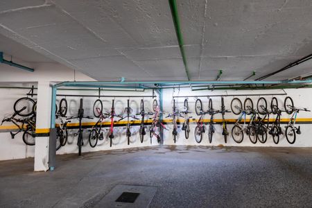 Apartamento para alugar com 147m², 3 quartos e 3 vagas Apartamento para alugar com 147m², 3 quartos e 3 vagasÁrea Comum - Bicicletário