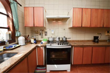 Casa à venda com 600m², 4 quartos e 4 vagas