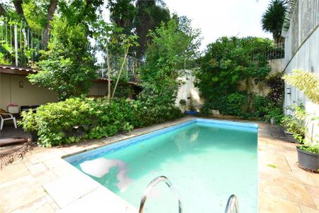 Casa à venda com 600m², 4 quartos e 4 vagas