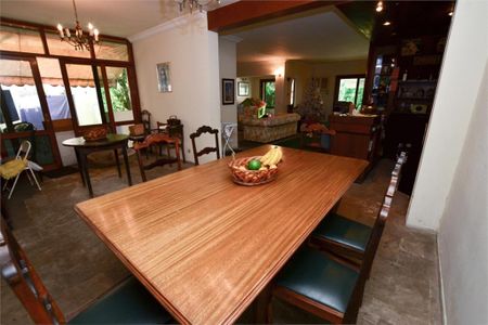 Casa à venda com 600m², 4 quartos e 4 vagas