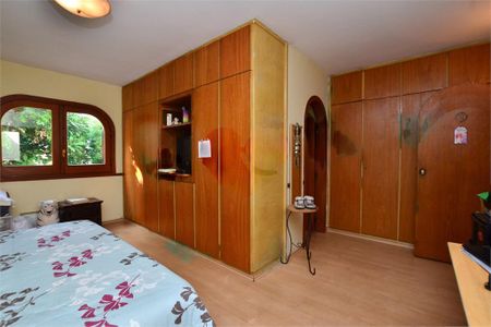 Casa à venda com 600m², 4 quartos e 4 vagas