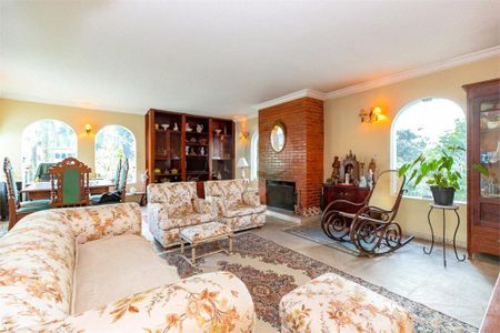 Casa à venda com 600m², 4 quartos e 4 vagas
