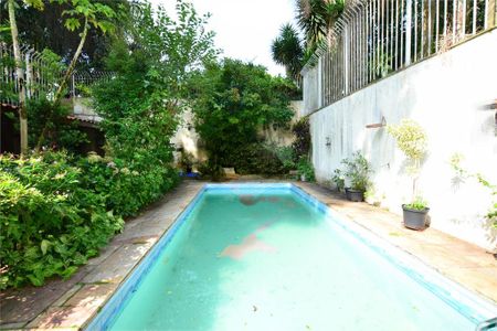 Casa à venda com 600m², 4 quartos e 4 vagas