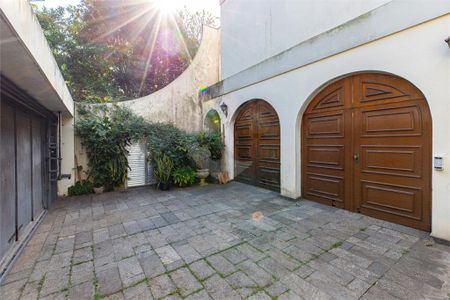 Casa à venda com 600m², 4 quartos e 4 vagas