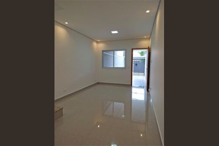 Casa à venda com 110m², 3 quartos e 2 vagas