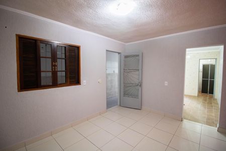 Sala de casa para alugar com 2 quartos, 56m² em Vila Santista, São Paulo