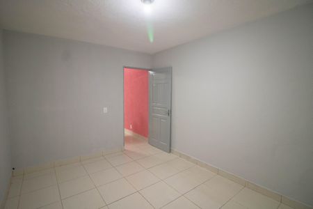 Sala de casa para alugar com 2 quartos, 56m² em Vila Santista, São Paulo