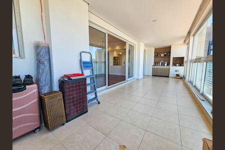 Apartamento para alugar com 140m², 3 quartos e 2 vagas Apartamento para alugar com 140m², 3 quartos e 2 vagasSacada