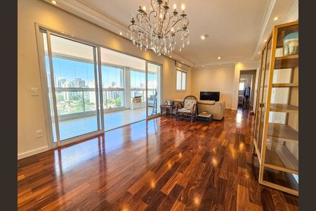 Apartamento para alugar com 140m², 3 quartos e 2 vagas Apartamento para alugar com 140m², 3 quartos e 2 vagasSala