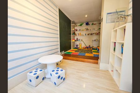 Apartamento para alugar com 140m², 3 quartos e 2 vagas Apartamento para alugar com 140m², 3 quartos e 2 vagasBrinquedoteca