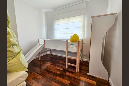 Apartamento para alugar com 140m², 3 quartos e 2 vagas Apartamento para alugar com 140m², 3 quartos e 2 vagasQuarto