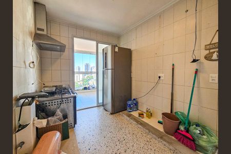 Apartamento para alugar com 140m², 3 quartos e 2 vagas Apartamento para alugar com 140m², 3 quartos e 2 vagasCozinha