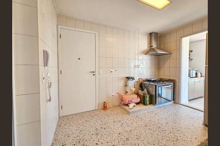Apartamento para alugar com 140m², 3 quartos e 2 vagas Apartamento para alugar com 140m², 3 quartos e 2 vagasCozinha