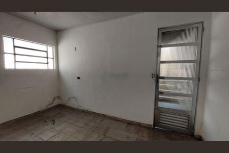 Casa à venda com 3 quartos, 110m² em Vila Mesquita, São Paulo
