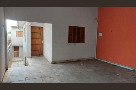 Casa à venda com 3 quartos, 110m² em Vila Mesquita, São Paulo