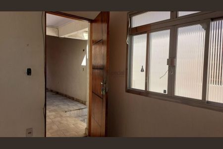 Casa à venda com 110m², 3 quartos e 2 vagas