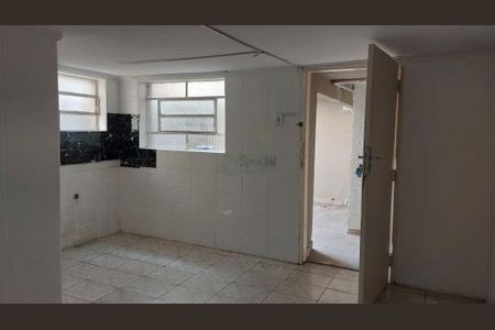 Casa à venda com 3 quartos, 110m² em Vila Mesquita, São Paulo