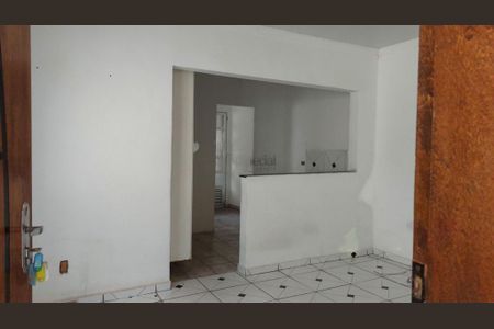 Casa à venda com 3 quartos, 110m² em Vila Mesquita, São Paulo