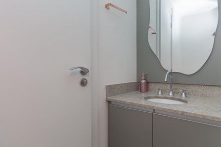 Banheiro de apartamento para alugar com 1 quarto, 30m² em Passo d’Areia, Porto Alegre