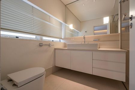 Apartamento à venda com 455m², 4 quartos e 4 vagas Apartamento à venda com 455m², 4 quartos e 4 vagasSuíte 2