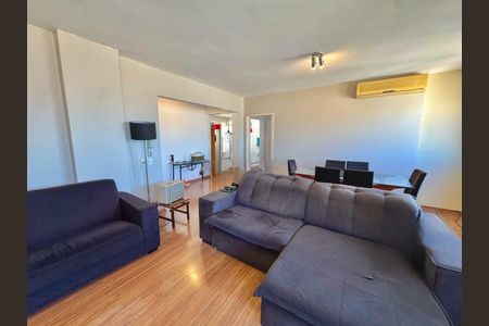 Sala de apartamento para alugar com 3 quartos, 118m² em Centro Histórico, Porto Alegre