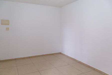 Sala de apartamento para alugar com 2 quartos, 43m² em Água Chata, Guarulhos